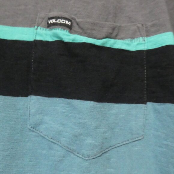 VOLCOM - Modern Fit | large - youth | Striped Short Sleeve Shirt W/ Pocket - Picture 6 of 13